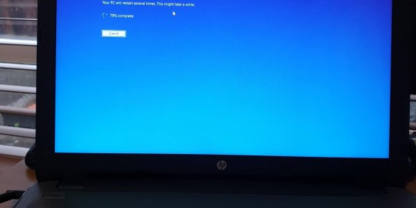 Installing Windows 10 on a Laptop