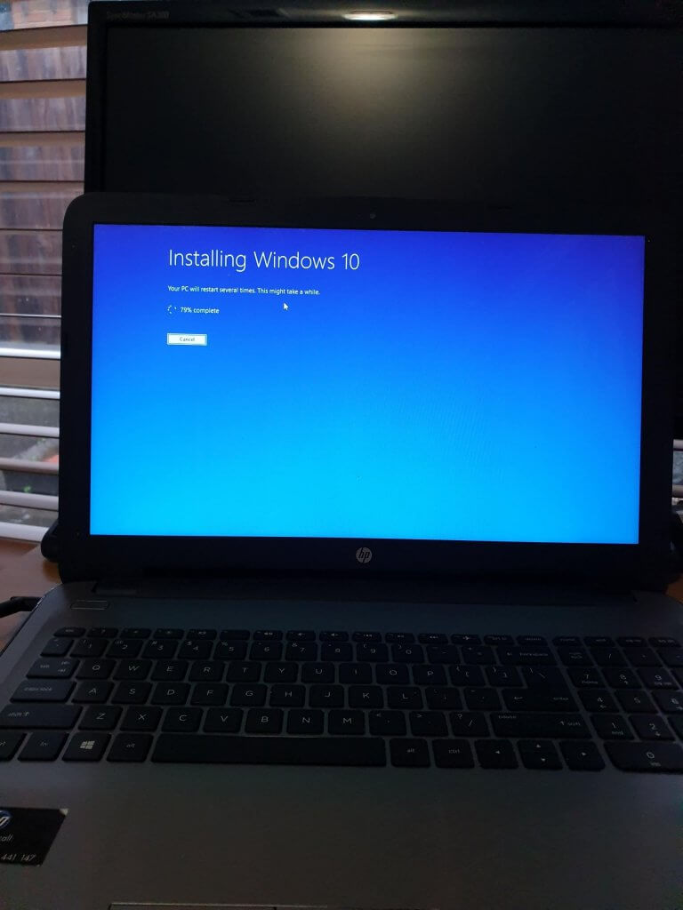 Installing Windows 10 on a Laptop